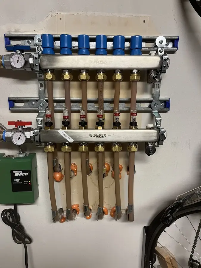 Plumber performing Leak Detection at a residential property in Marysville